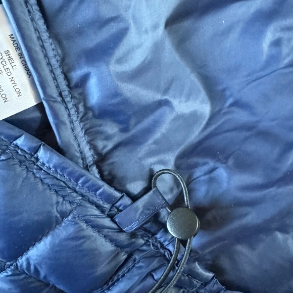 Quince Featherless Puffer Jacket. NWT - Picture 8 of 9